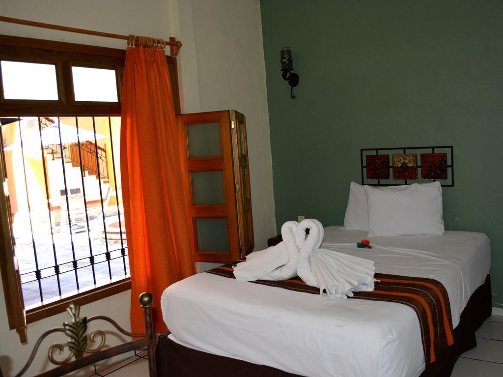 Hotel Aldama Colima Værelse billede