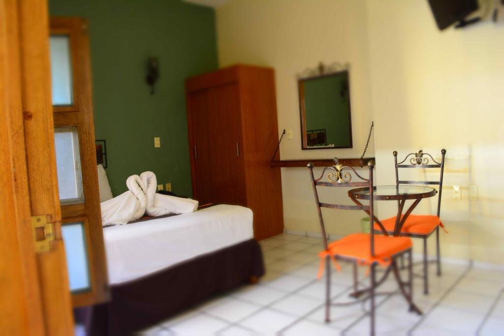 Hotel Aldama Colima Værelse billede