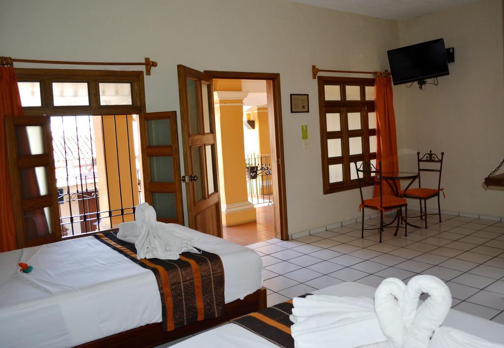 Hotel Aldama Colima Værelse billede